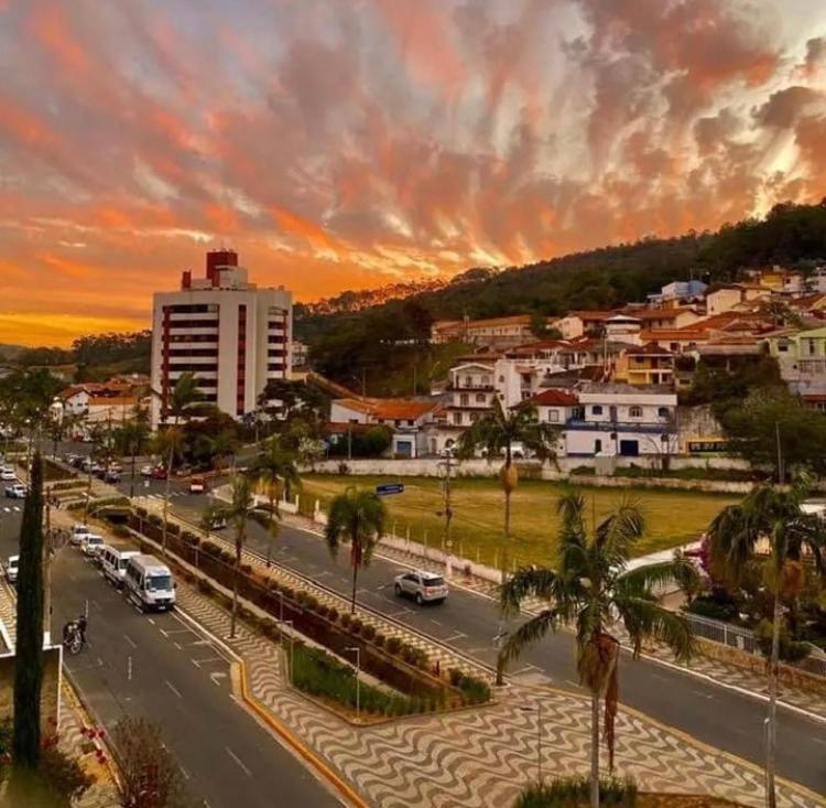 Apartamento Aconchegante Centro Aguas De Lindoia Appartement Buitenkant foto